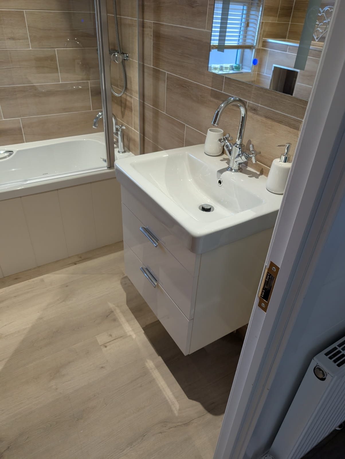 Bathroom installation in Glasgow by Young's Plumbing & Heating