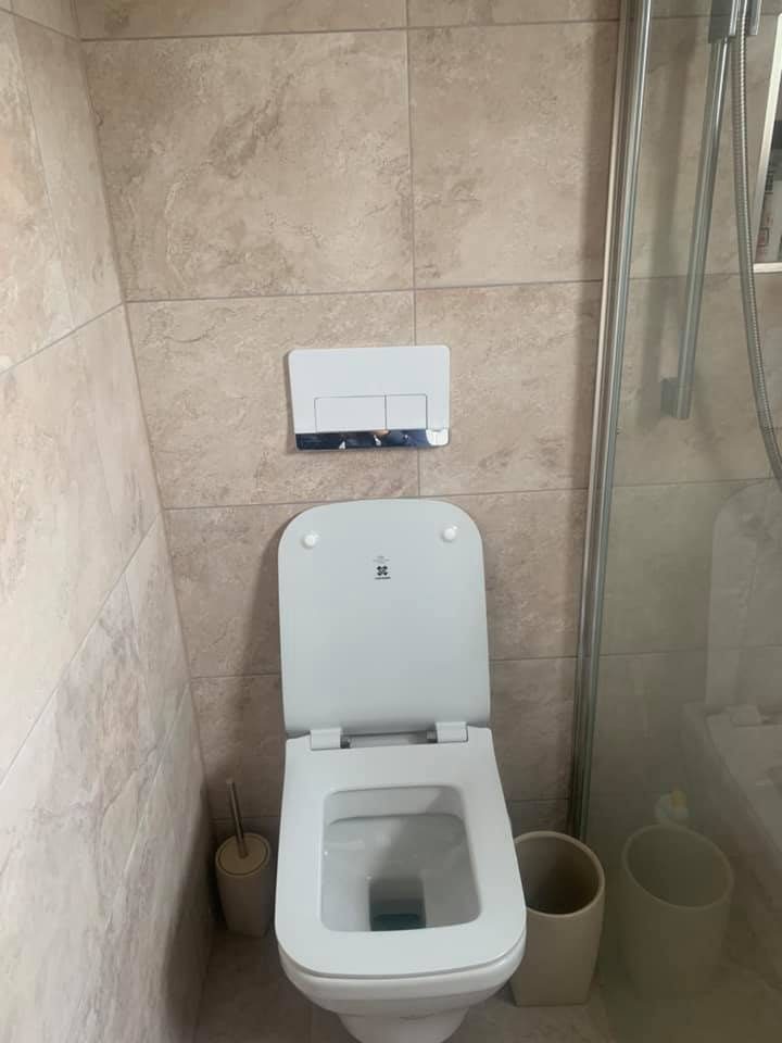 En-suite installation in Glasgow by Young's Plumbing & Heating